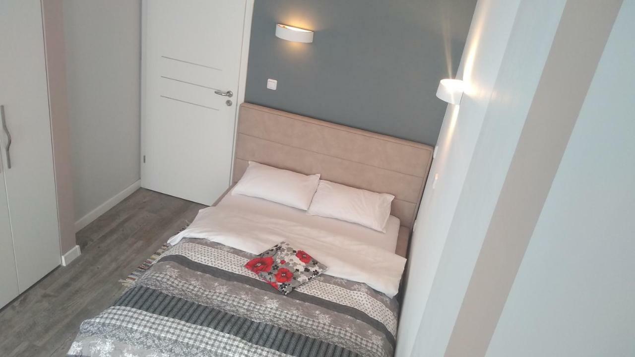 Torunska Grota 2 *